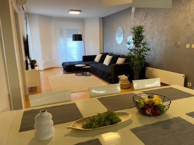 Apartment Lungomare Pula Ngoại thất bức ảnh